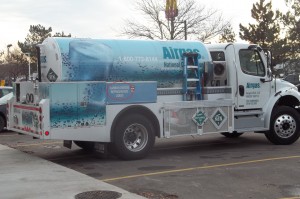 Truck with Carbon dioxide refrigerated liquid