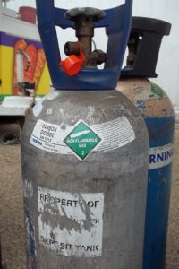 nitrogen gas cylinder