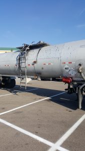 cargo tank truck with elevated temperature material