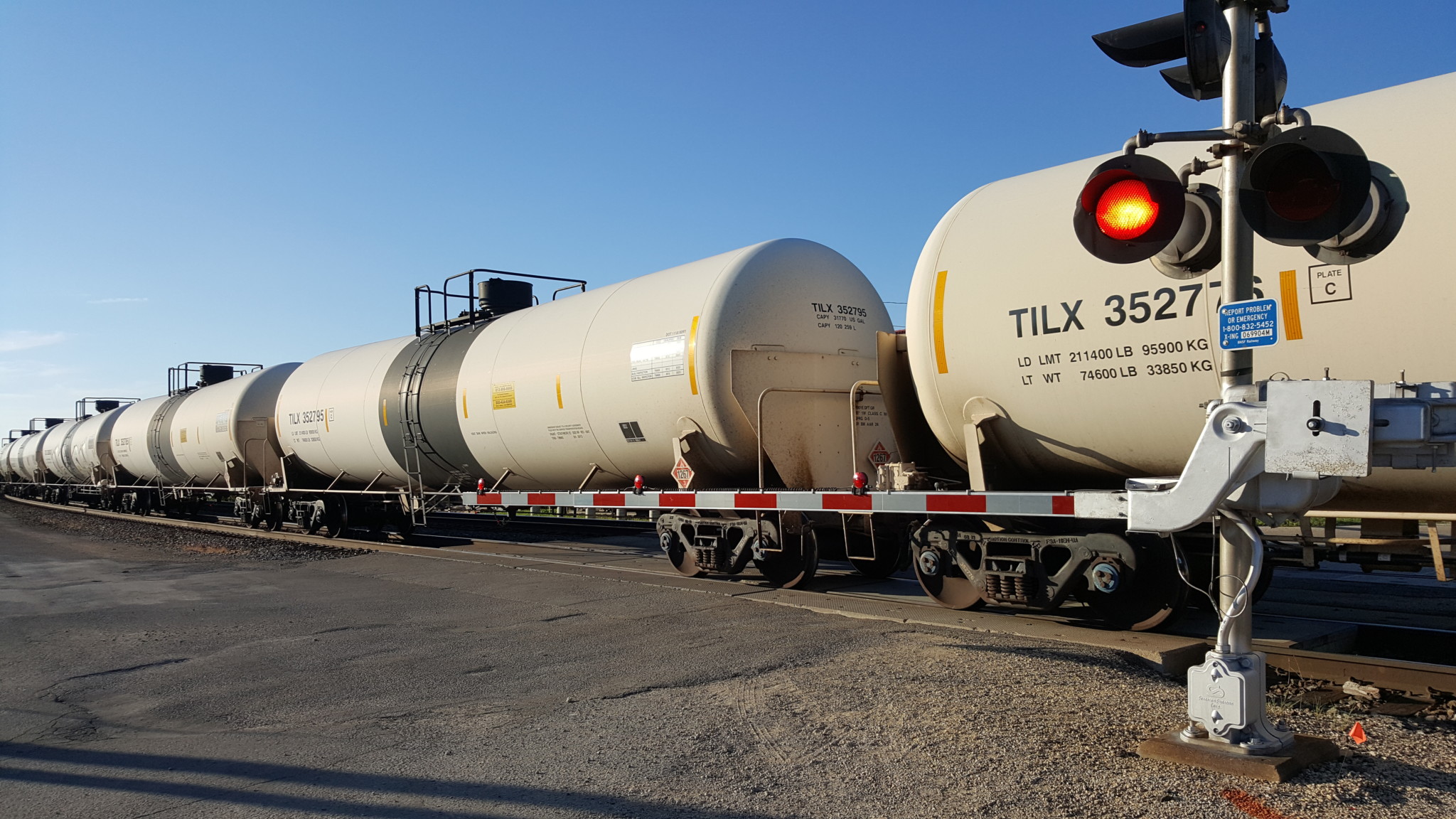 hazmat-in-rail-tank-car-daniels-training-services